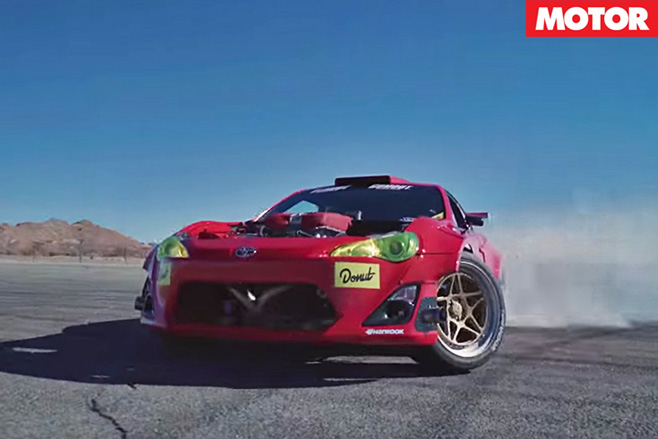 Ferrari Toyota GT4586