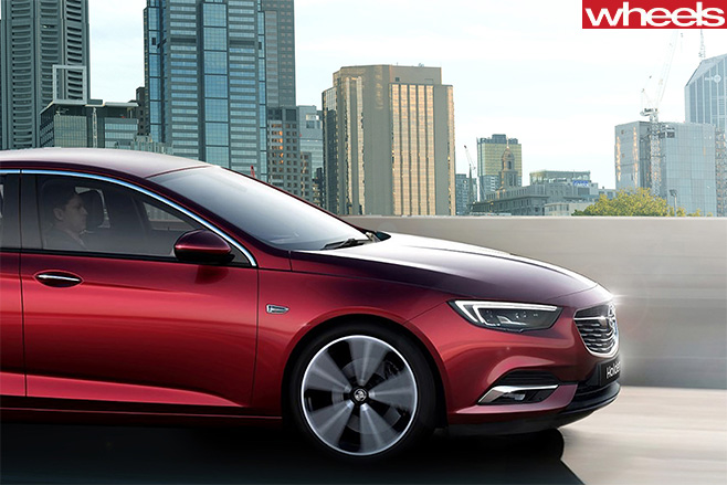 2018-Holden -Commodore -side -driving