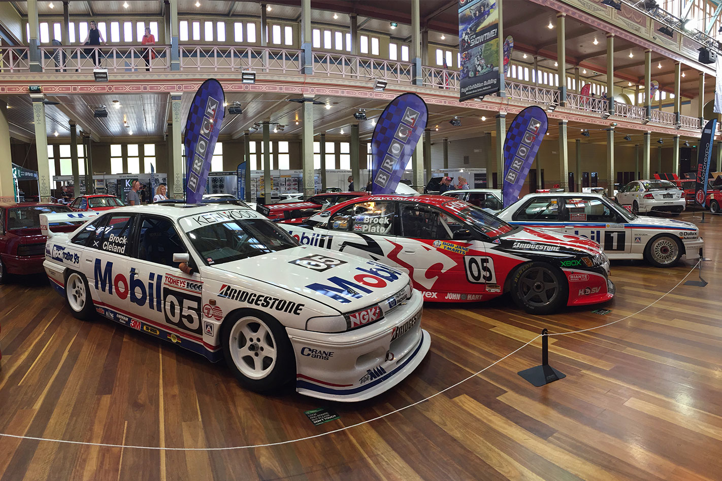 Race -car -trio