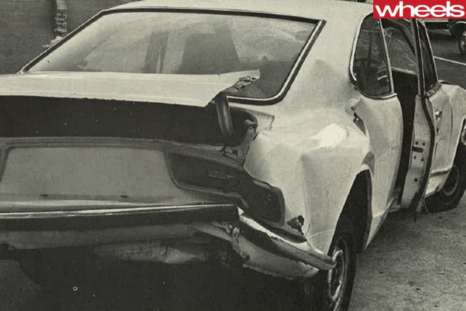 1975-Ford -Falcon -XC-crashed