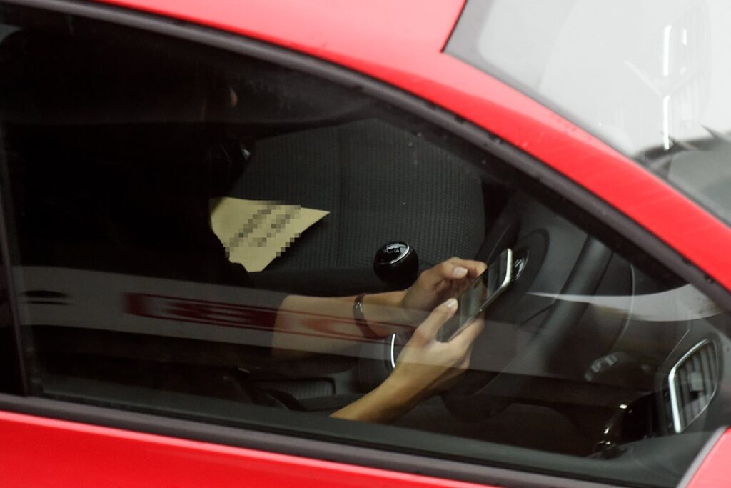 mobile phone use camera