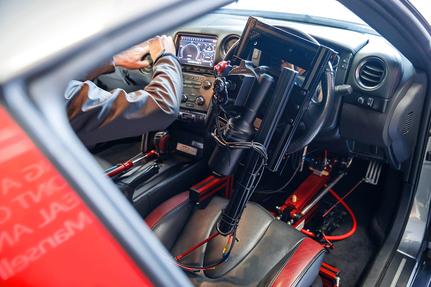 Remote controlled GTR Internal