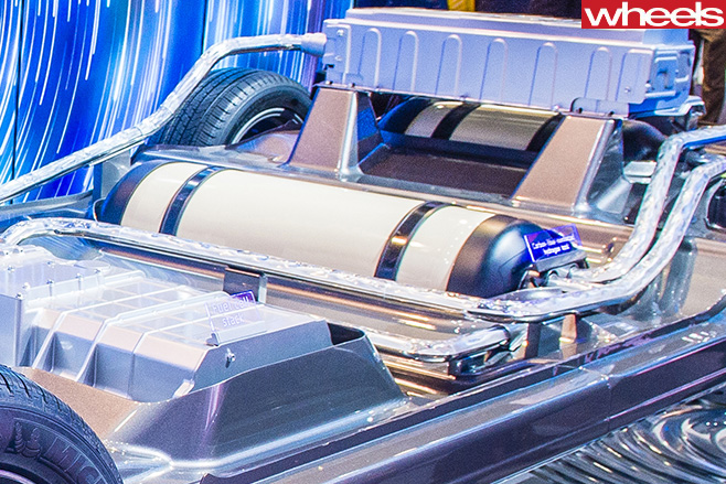 Chassis -featuring -hydrogen -fuel -tank -in -Toyota -Mirai