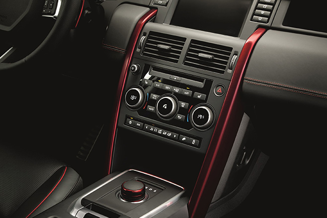 Land Rover Discovery Sport Console