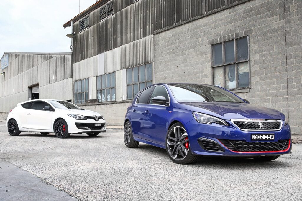 Renault Megane RS275 vs Peugeot 308 GTI 270