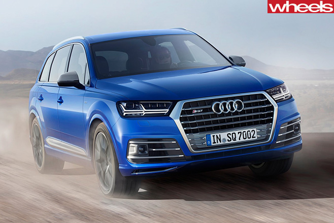 Audi -SQ7-TDI-2017-front -side -driving