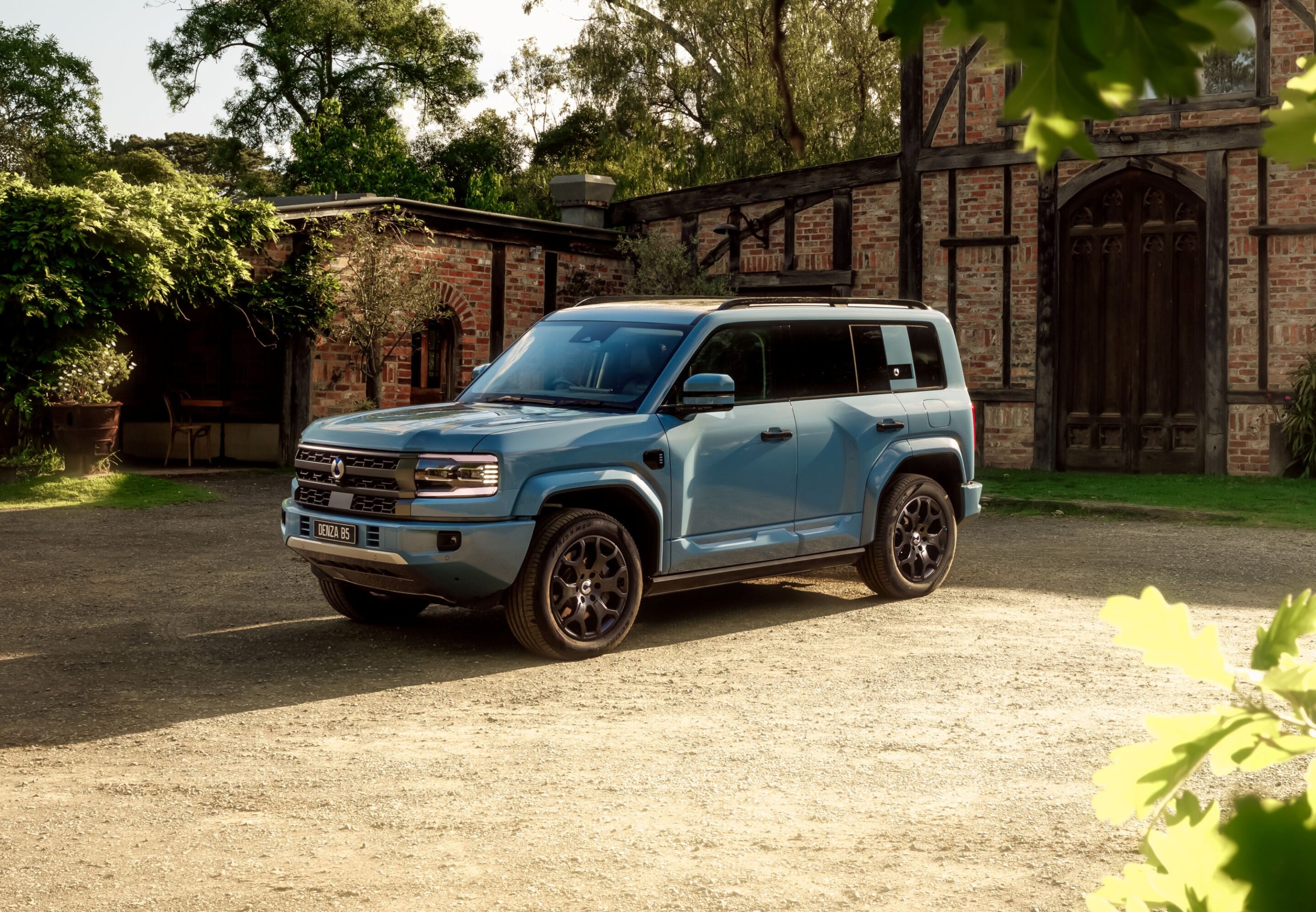 2026 Denza B5 Leopard First Drive Review Tech rich Off roader Breaks 2026 Denza B5 Leopard First Drive Review Tech rich Off roader Breaks